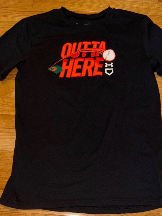 Under Armour Other - Under Armour Boys XL Black Graphic Tee “Outta Here” Baseball Shirt